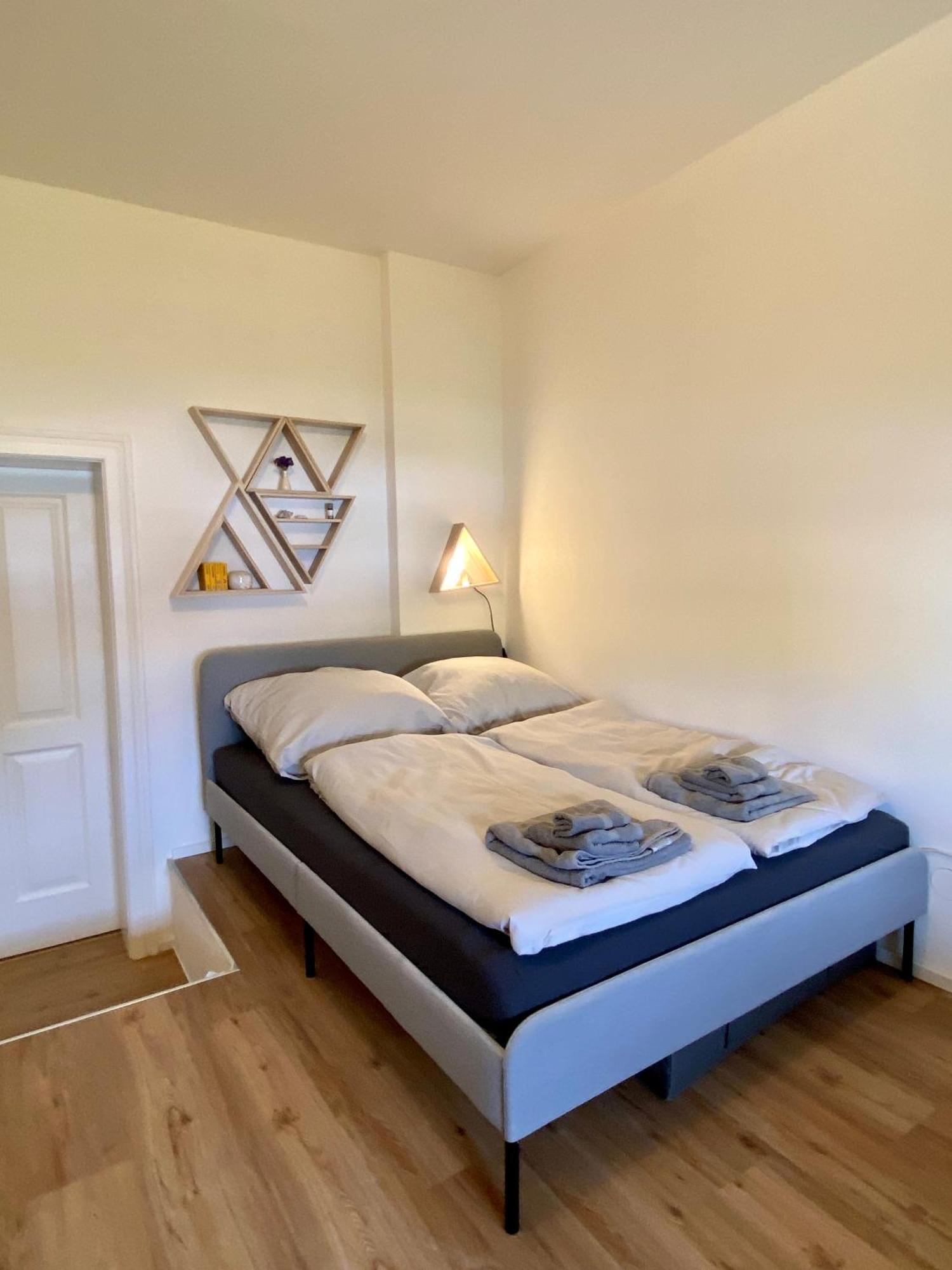 Baeckerhaus - Wohnung Mit Pool Und Garten Gmunden Bagian luar foto