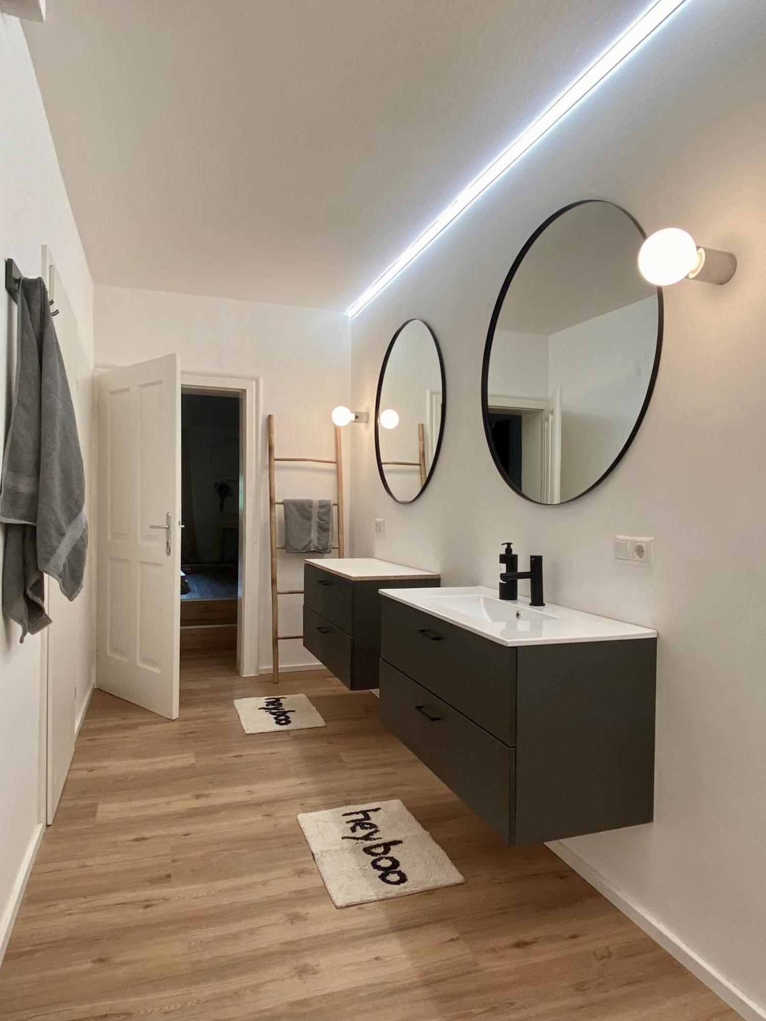 Baeckerhaus - Wohnung Mit Pool Und Garten Gmunden Bagian luar foto